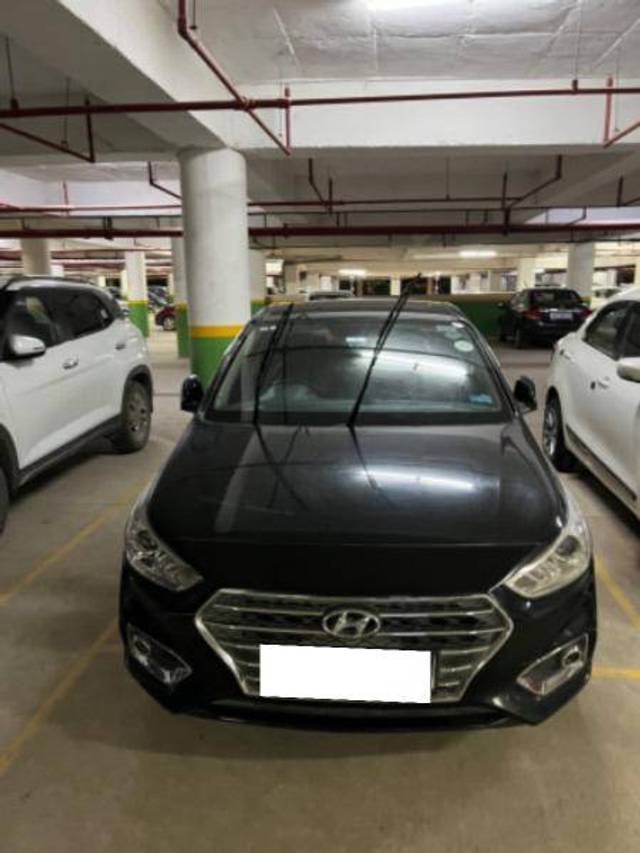 https://images10.gaadi.com/usedcar_image/4293729/original/cd83dfbd7cee6c8151a16cac082f081e.jpeg?imwidth=6400