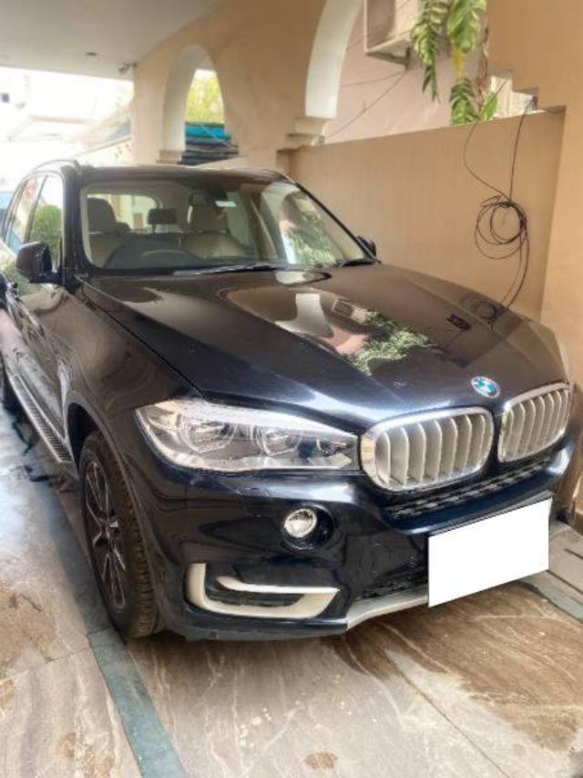 https://images10.gaadi.com/usedcar_image/4293786/original/processed_f3894fe3-a07a-444d-ba6b-ceae5dad0997.JPG?imwidth=6400