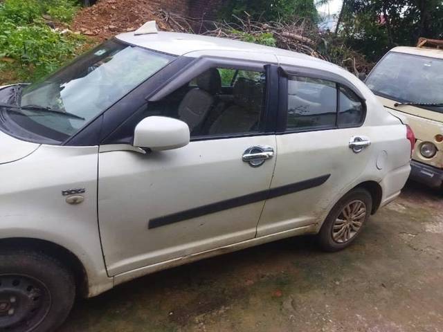 https://images10.gaadi.com/usedcar_image/4293808/original/processed_8daf68c7-a00e-42ba-91aa-f9a2a04568b9.jpeg?imwidth=6400