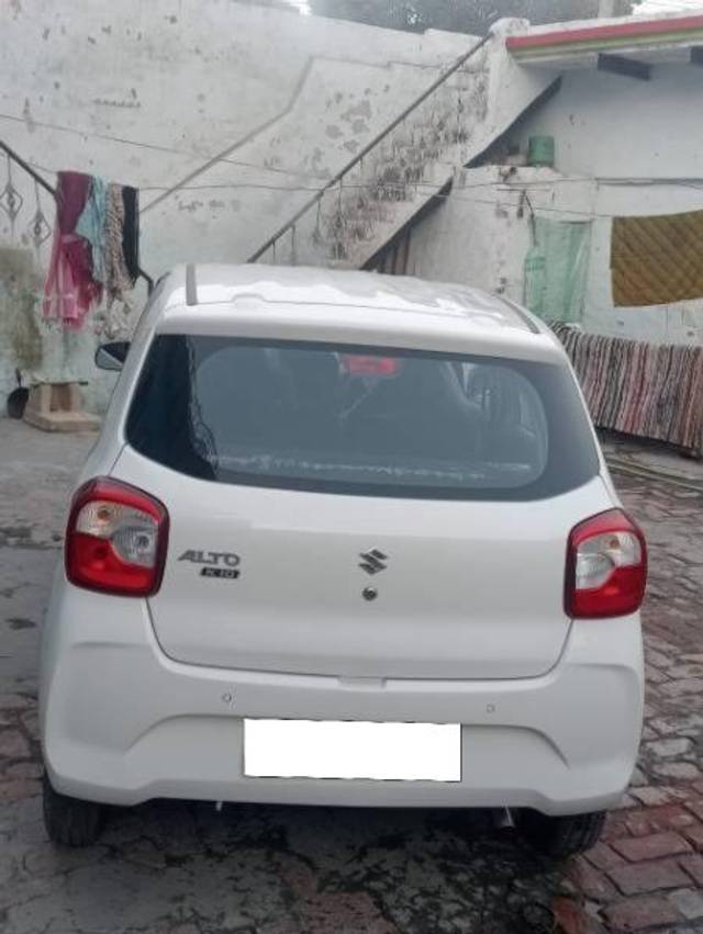 https://images10.gaadi.com/usedcar_image/4293831/original/processed_b4a2feb1-81eb-40a0-b9ea-bcfc02fce8ec.jpg?imwidth=6401