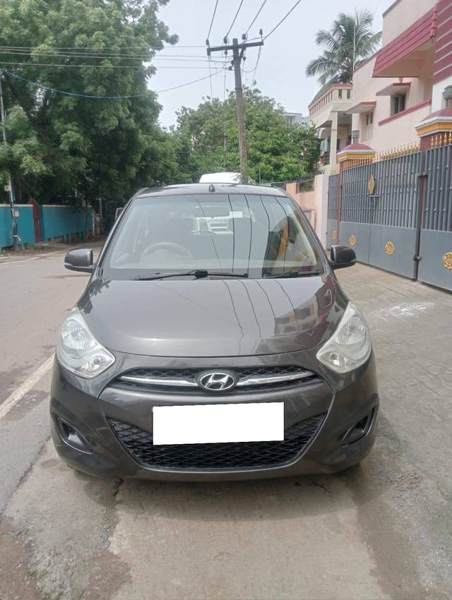 https://images10.gaadi.com/usedcar_image/4294262/original/processed_59a8c1088e50919b03aefd103afc7215.jpg?imwidth=6400