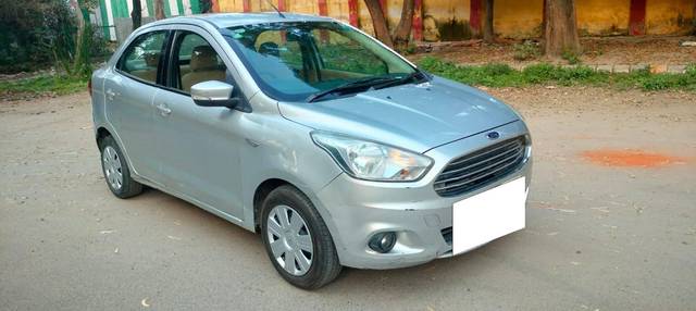 https://images10.gaadi.com/usedcar_image/4294347/original/processed_1c5f8373780c269ed3755f1ea034682b.jpg?imwidth=6400