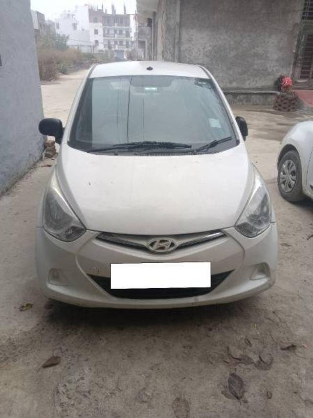 https://images10.gaadi.com/usedcar_image/4294366/original/f3e31ef3af7ea121f2683a39eac32346.jpg?imwidth=6400