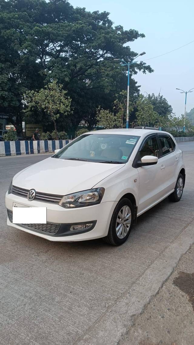 https://images10.gaadi.com/usedcar_image/4294435/original/processed_c58daa3d8398d6f4a758d2c1f5288477.jpg?imwidth=6402