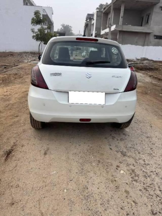 https://images10.gaadi.com/usedcar_image/4294524/original/processed_bc887a15-a166-43a7-ad09-d65a34f5be9b.jpeg?imwidth=6401