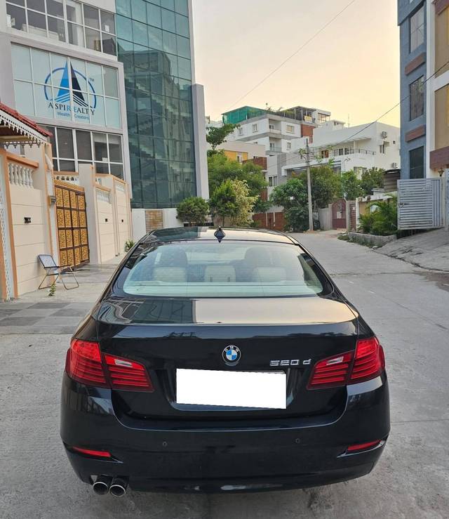 https://images10.gaadi.com/usedcar_image/4294537/original/processed_b840f71d646a10575bad58d1f31231c1.jpeg?imwidth=6402