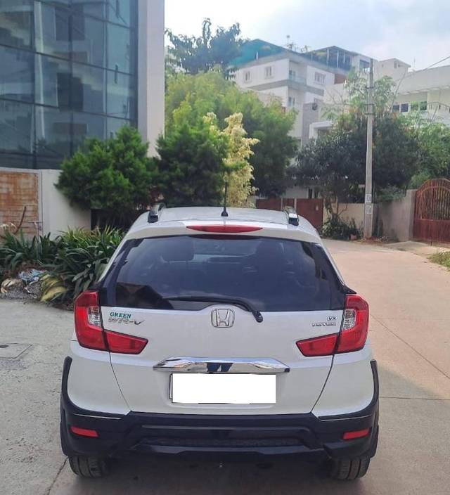 https://images10.gaadi.com/usedcar_image/4294604/original/processed_f82413389fe2665136fa9855c85555d5.jpeg?imwidth=6402