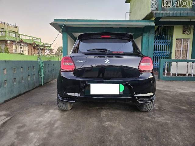 https://images10.gaadi.com/usedcar_image/4294657/original/processed_837edf79-15dd-4153-96a9-7498d5439eab.jpg?imwidth=6402