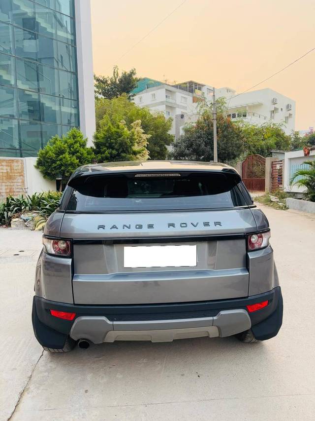 https://images10.gaadi.com/usedcar_image/4294672/original/processed_4d303044fa935e22b78981c80d20199e.jpeg?imwidth=6402