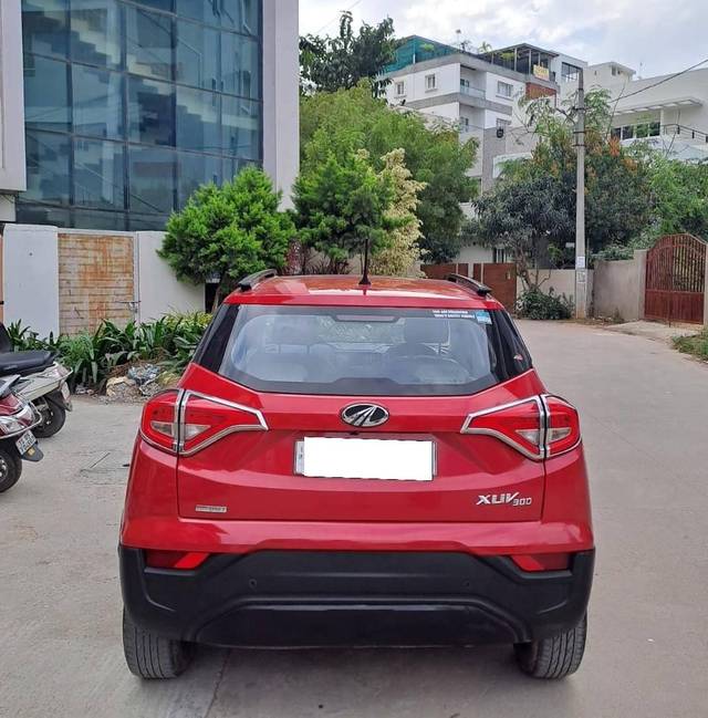 https://images10.gaadi.com/usedcar_image/4294682/original/processed_e41a5a7e04bb005da884c4368b1c21da.jpeg?imwidth=6402