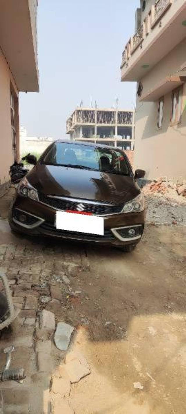 https://images10.gaadi.com/usedcar_image/4294715/original/processed_1b721217-223e-4907-88c8-0ed628a9e34b.jpg?imwidth=6402