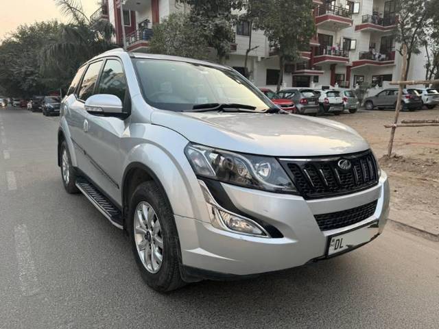 https://images10.gaadi.com/usedcar_image/4294763/original/processed_5a180336-5214-43d5-aaba-bd9f816e247a.jpg?imwidth=6400