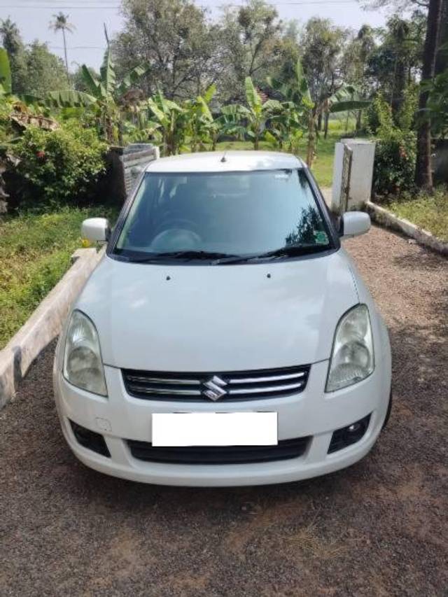 https://images10.gaadi.com/usedcar_image/4294785/original/processed_1104b551-6375-427a-b2b0-d4dec775e2c9.jpg?imwidth=6401