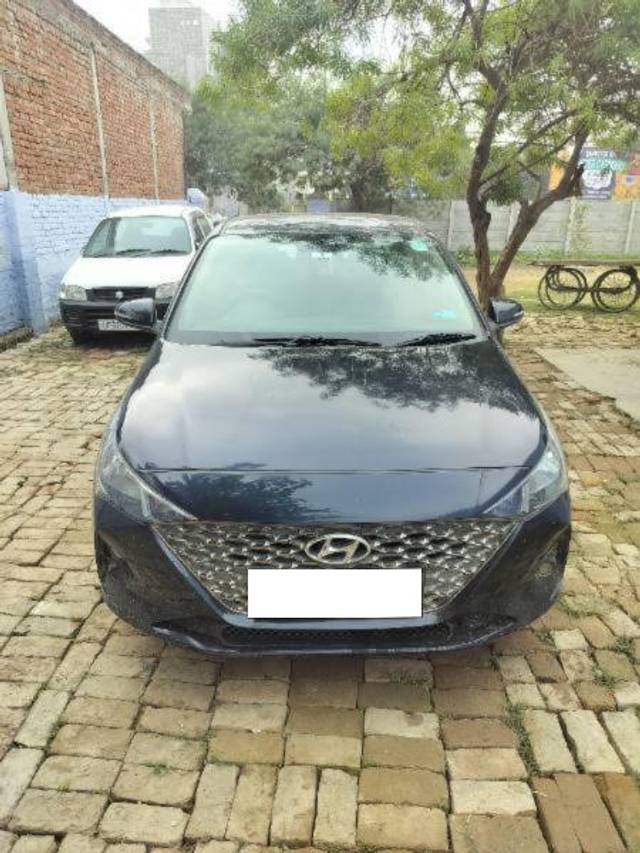 https://images10.gaadi.com/usedcar_image/4295031/original/processed_2588ce71-41e7-4748-9a4c-2bb9b135e5d8.jpg?imwidth=6400