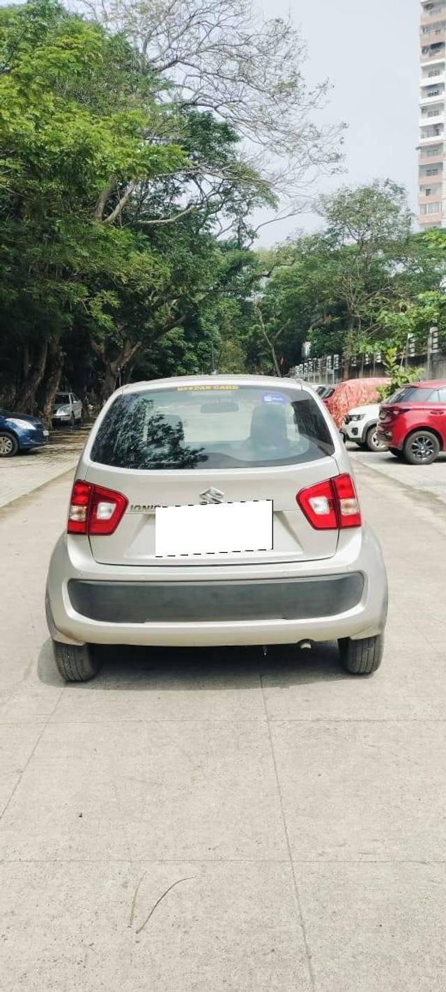 https://images10.gaadi.com/usedcar_image/4295082/original/processed_25f50b3f4b87166bce90f5454bdf762a.jpg?imwidth=6402