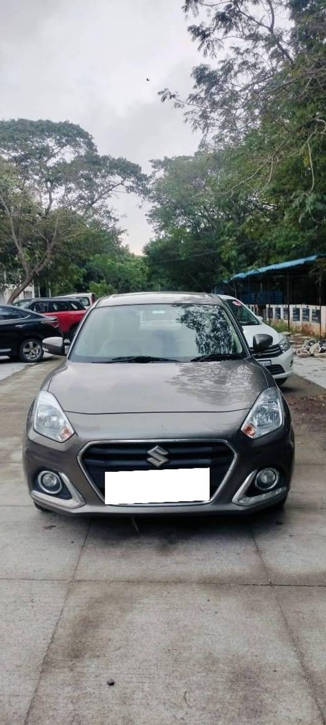 https://images10.gaadi.com/usedcar_image/4295140/original/processed_53770a3c8b1a48b896cbd179d7128c60.jpg?imwidth=6402