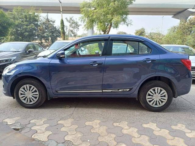 https://images10.gaadi.com/usedcar_image/4295141/original/processed_4f06949fbf62c3f96be1a8bcb2761827.jpeg?imwidth=6402