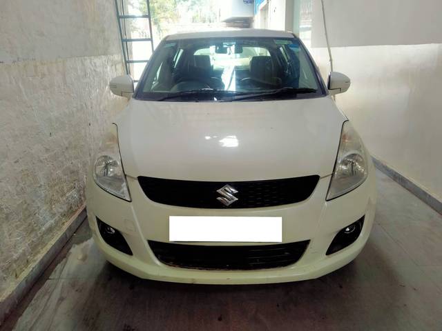 https://images10.gaadi.com/usedcar_image/4295234/original/processed_1cb671b29e9984bd8a542b36c01633a3.jpg?imwidth=6400