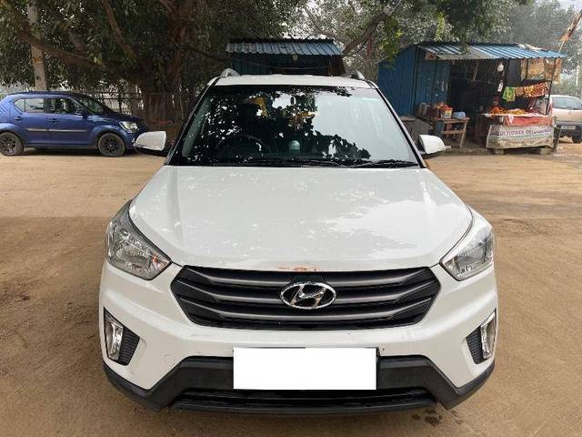 https://images10.gaadi.com/usedcar_image/4295240/original/23fb780e7b9c5c8f9b10eb3280eee349.jpeg?imwidth=6400