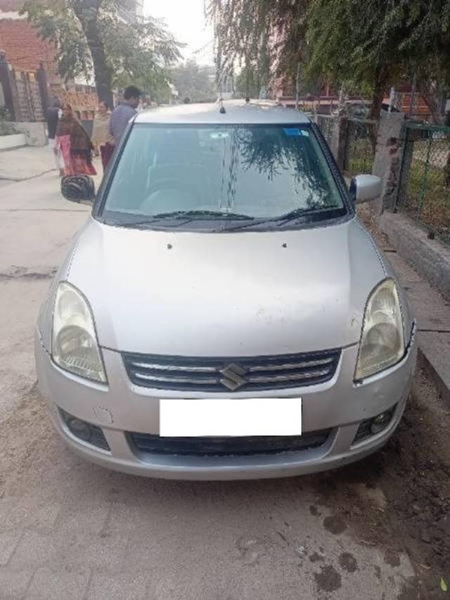 https://images10.gaadi.com/usedcar_image/4295263/original/processed_4013b38f-c16c-456d-b441-25f4e8c2867a.jpg?imwidth=6400