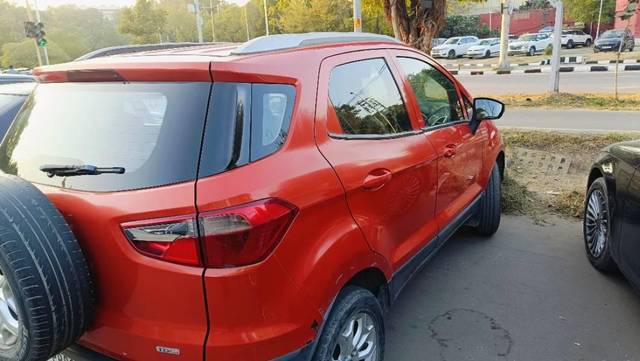 https://images10.gaadi.com/usedcar_image/4295298/original/processed_39cdf6d1-2a3a-4b4c-9a09-c95f49d1080d.jpg?imwidth=6400