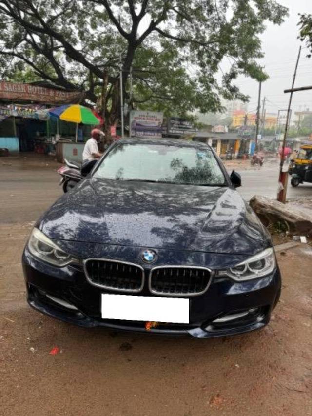 https://images10.gaadi.com/usedcar_image/4295362/original/processed_8deb8ab8-071f-4ab3-8e7c-70f9001f8a12.jpg?imwidth=6400