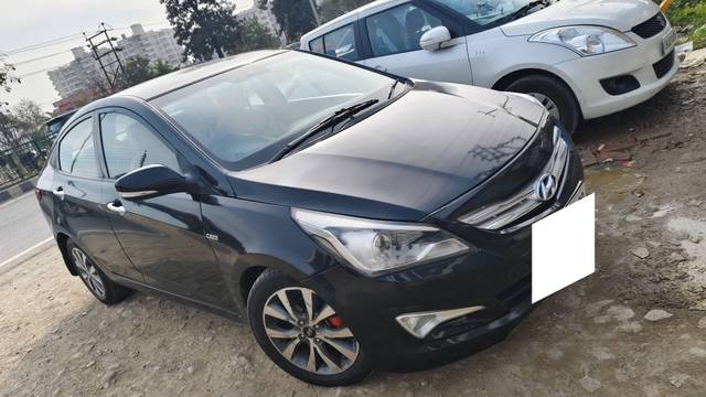 https://images10.gaadi.com/usedcar_image/4295427/original/processed_35771a1e59a585cdc01aa21a5a839355.jpg?imwidth=6400