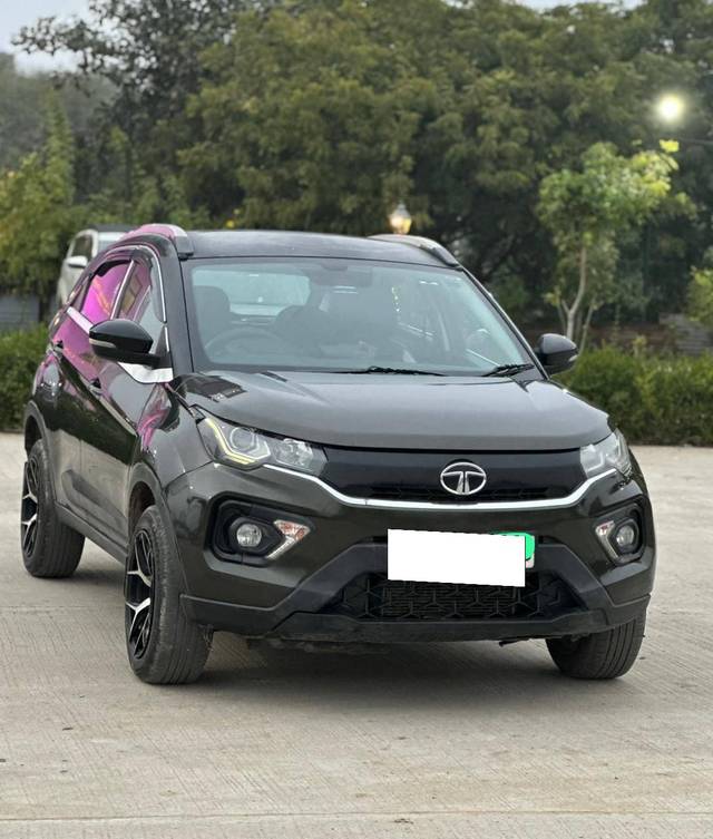 https://images10.gaadi.com/usedcar_image/4295437/original/processed_306e2128fec1e6abf7334c96a6adf658.jpg?imwidth=6400