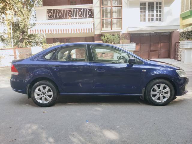 https://images10.gaadi.com/usedcar_image/4295481/original/b770baf085e451189860eed5e1b16a18.jpg?imwidth=6401