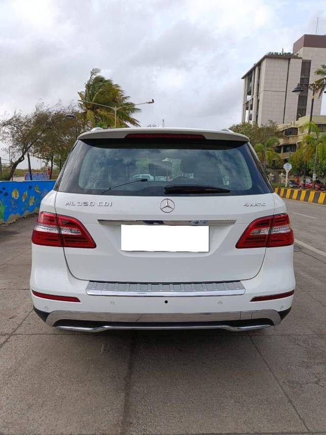 https://images10.gaadi.com/usedcar_image/4295560/original/processed_d7bc074bcd4903d5e04bcd05af28fb27.jpeg?imwidth=6401