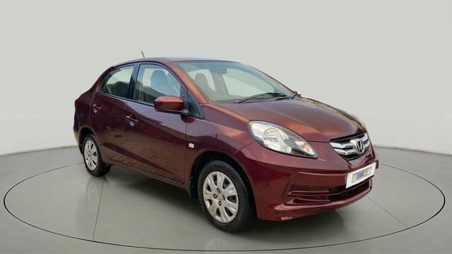 https://images10.gaadi.com/usedcar_image/4295570/original/eb687a44ad9dab2ad1d6045e2e7119df.jpg?imwidth=6400