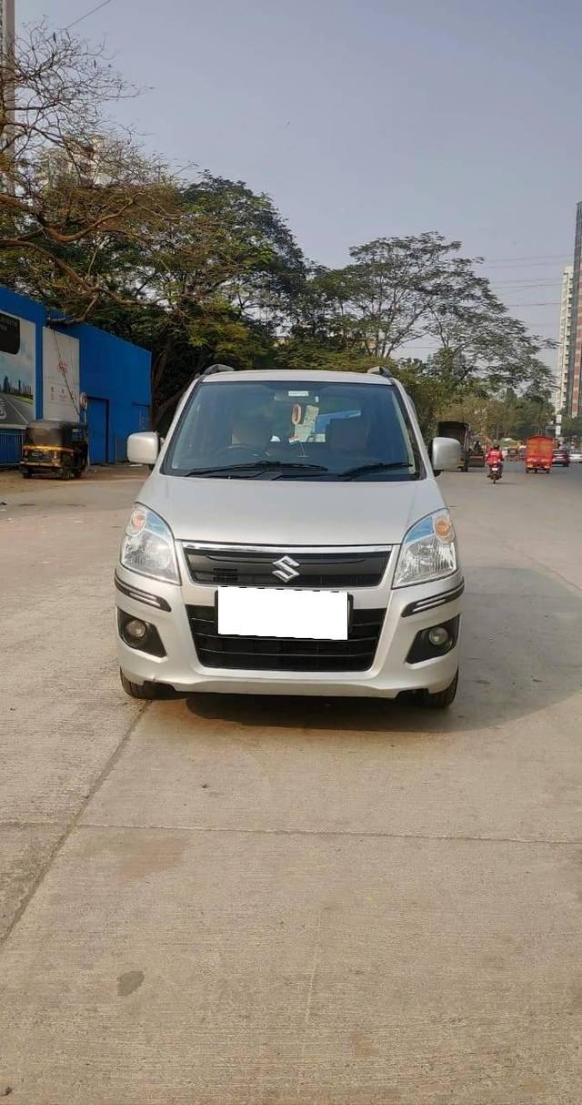 https://images10.gaadi.com/usedcar_image/4295583/original/processed_024ecd851361b8f0d6b96bfd9c78f9c8.jpg?imwidth=6400