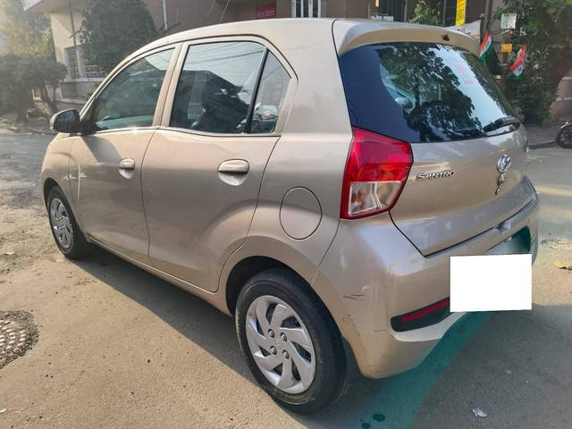 https://images10.gaadi.com/usedcar_image/4295584/original/processed_0cba00e3543593a71b68050be8b0c6dc.jpg?imwidth=6402