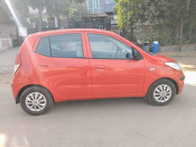 https://images10.gaadi.com/usedcar_image/4295594/original/processed_995096ca75f8fa870dd84a3eb6b8ef05.jpg?imwidth=6401