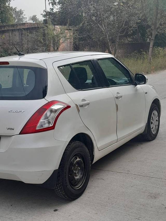 https://images10.gaadi.com/usedcar_image/4295595/original/processed_c55d3f6ef237dcab8b48df6bef105869.jpg?imwidth=6401