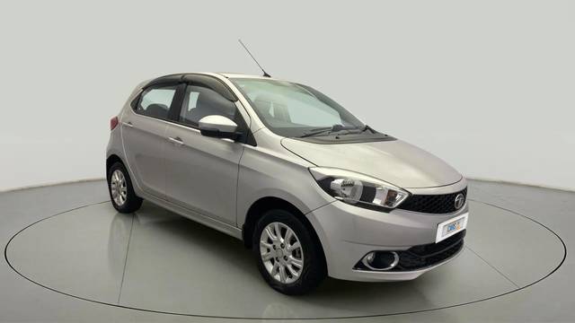 https://images10.gaadi.com/usedcar_image/4295615/original/6ac2a6070522a35f8ab2ea907dac45e5.jpg?imwidth=6400