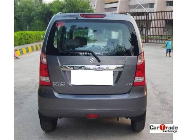 https://images10.gaadi.com/usedcar_image/4295630/original/processed_2eb974a907846d31ec9f8518d75ee91f.jpg?imwidth=6402