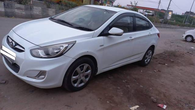 https://images10.gaadi.com/usedcar_image/4295641/original/processed_317cb6f9d22bfd460872c649dc5e2d10.jpg?imwidth=6400