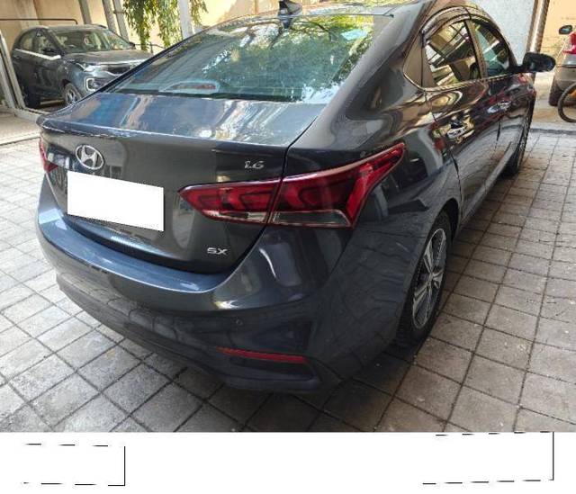 https://images10.gaadi.com/usedcar_image/4295664/original/1103db993130706dbeed775dcfe9c8d7.jpg?imwidth=6401