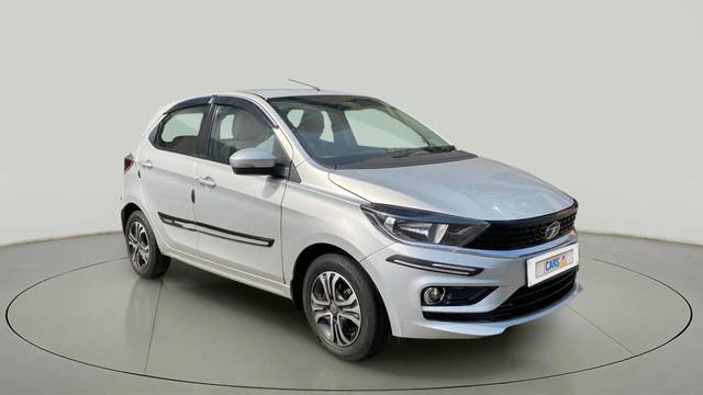 https://images10.gaadi.com/usedcar_image/4295712/original/6f365d7a10f3b1e568698a513651ad10.jpg?imwidth=6400