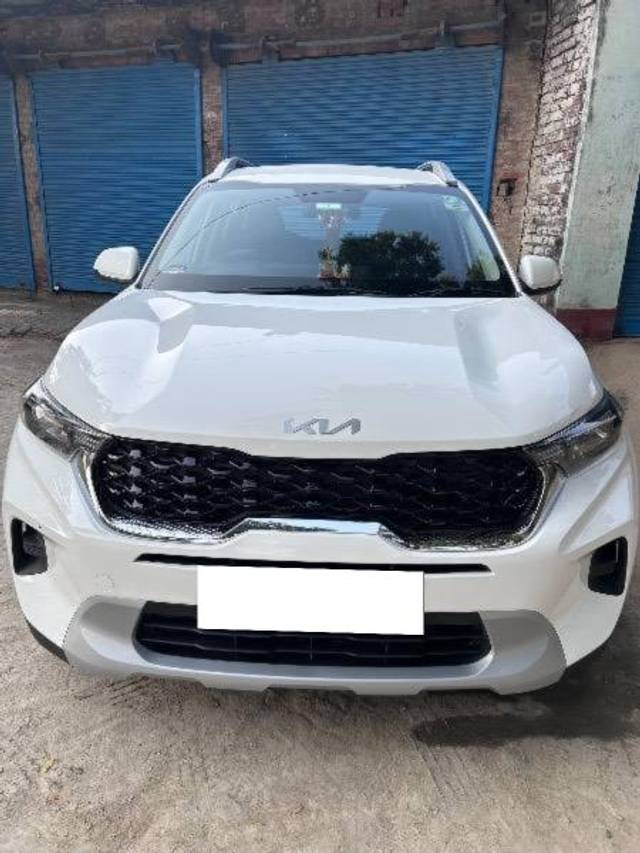 https://images10.gaadi.com/usedcar_image/4295738/original/processed_7ab46c42-b05b-40f5-a6af-fe6bde38824b.jpeg?imwidth=6402