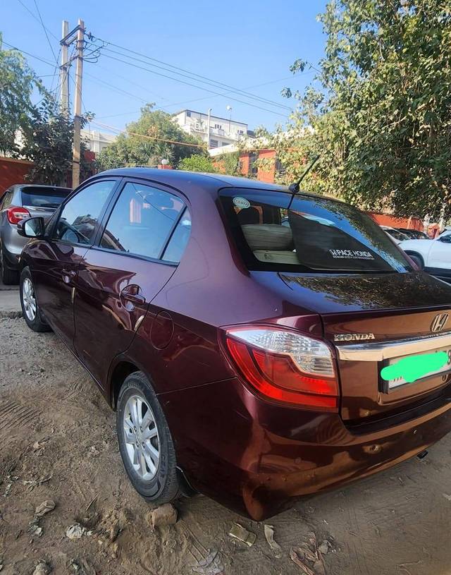 https://images10.gaadi.com/usedcar_image/4295746/original/0c36136dc0743a66acbcfc63cee71f89.jpg?imwidth=6401