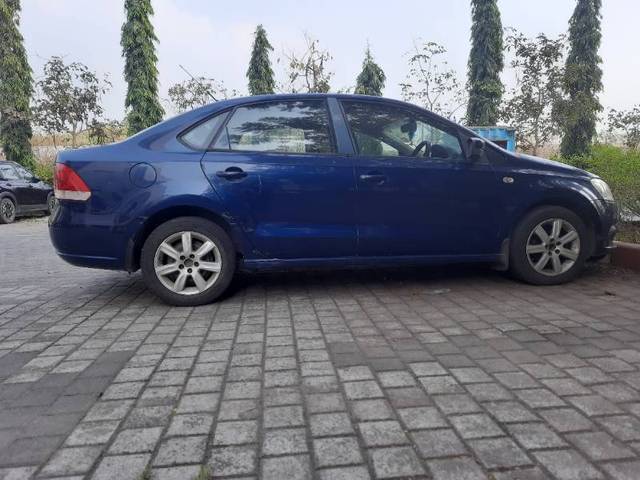 https://images10.gaadi.com/usedcar_image/4295749/original/9b6fdb62bab1543324e3cd6d456cc3e2.jpg?imwidth=6402