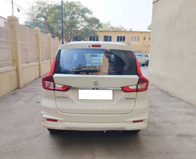 https://images10.gaadi.com/usedcar_image/4295758/original/processed_bbe5f0d10e6470ee294e161fa0a13ec2.jpg?imwidth=6401