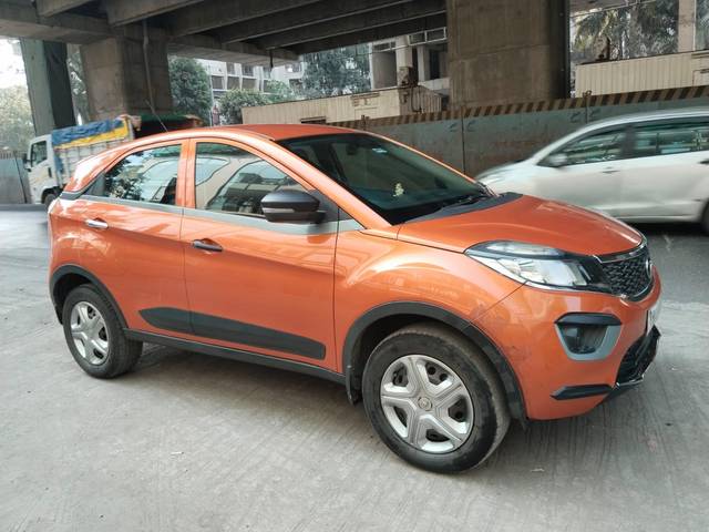 https://images10.gaadi.com/usedcar_image/4295770/original/7730a5b177ce762fabb133f00e8991ea.jpg?imwidth=6400