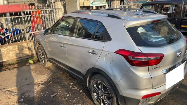 https://images10.gaadi.com/usedcar_image/4295778/original/processed_4d201a54-849a-436a-8750-55c45c021242.JPG?imwidth=6402