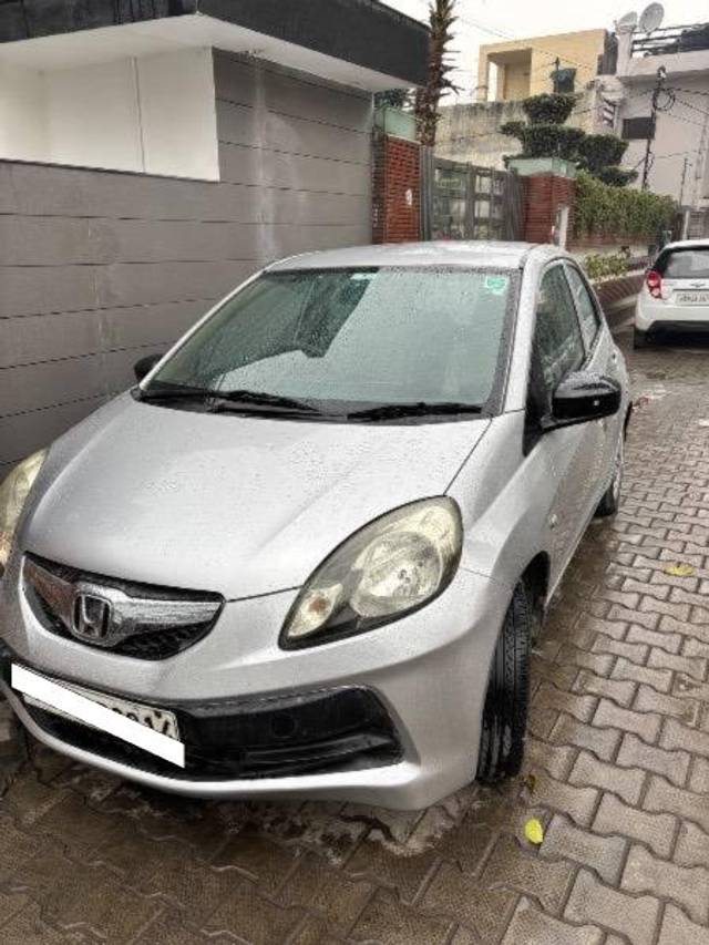 https://images10.gaadi.com/usedcar_image/4295809/original/processed_61606796-4a84-4f35-bd46-a32dc47a6917.jpeg?imwidth=6402