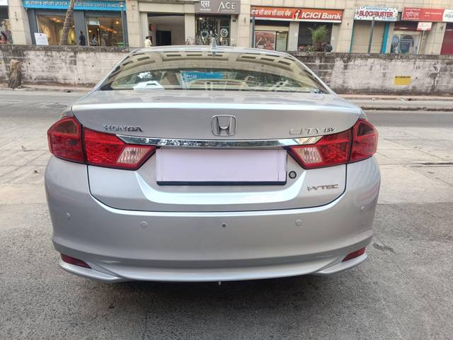 https://images10.gaadi.com/usedcar_image/4295823/original/processed_0d5c5133735dc5dfcb17d67433e79ec5.jpg?imwidth=6402