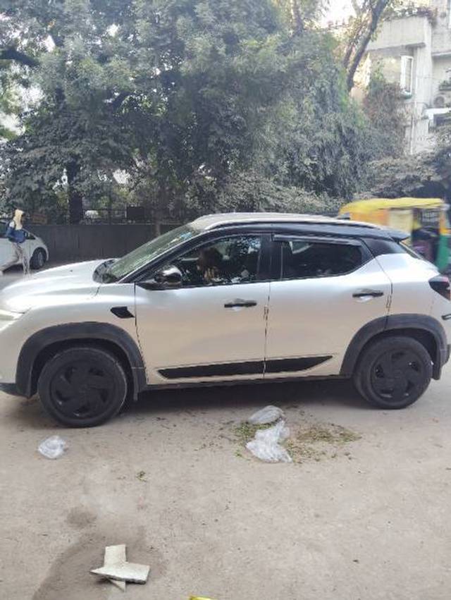 https://images10.gaadi.com/usedcar_image/4295847/original/54afeb307fa53cb4e01371492de2e9a5.jpg?imwidth=6402