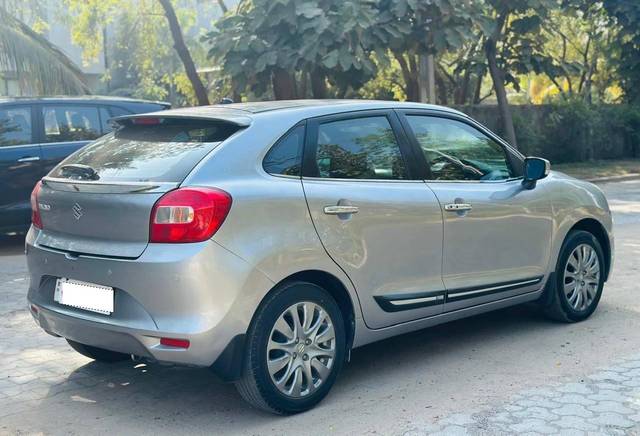 https://images10.gaadi.com/usedcar_image/4295901/original/processed_1c96a8aa8b3f07a20c9a8b7e5cb7f917.jpg?imwidth=6402